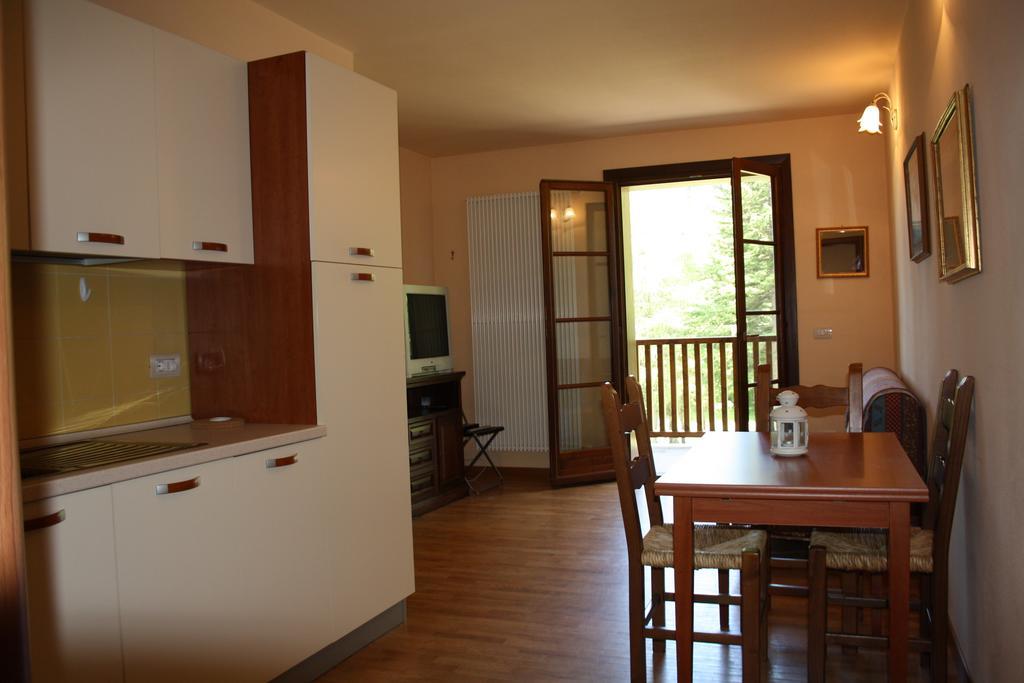 Aparthotel Il Cervo Bianco Abetone Pokoj fotografie